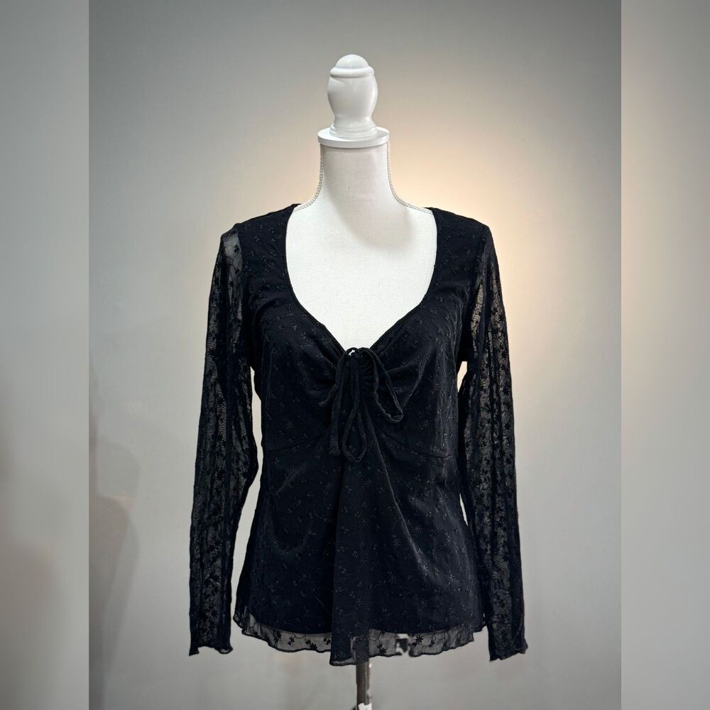 Black Torrid Floral Mesh Tie Blouse Size 00 (10)